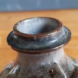 Vase in Poncé sandstone signed