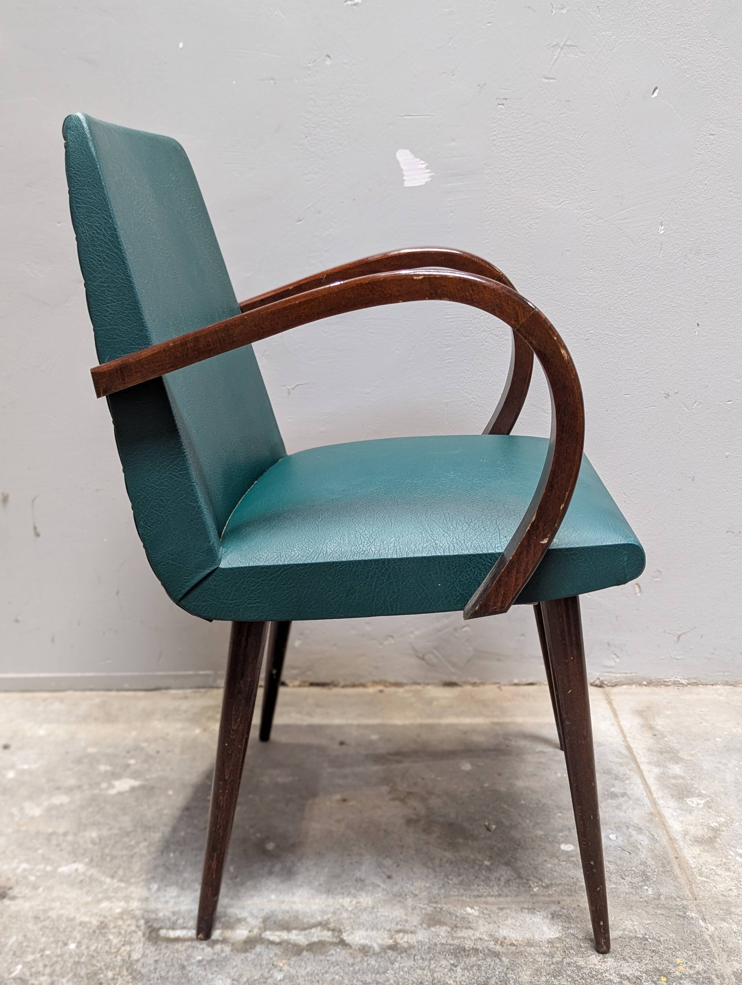 Bridge chair with compass legs