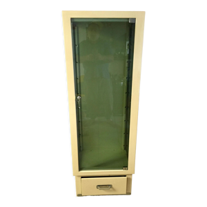 Armoire metallique vintage