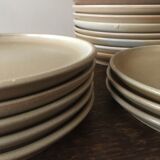 Lot de 8 assiettes à dessert en grès de Niderviller