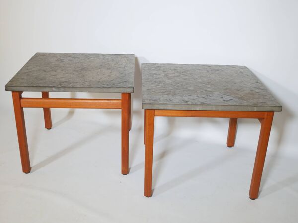 Ensemble de tables d'appoint en teck et ardoise du milieu du siècle, vintage des années 60 et 70