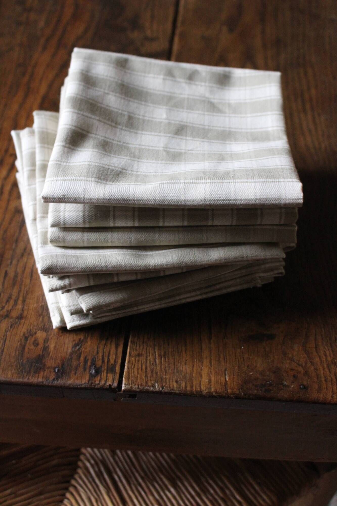 A lot of 8 Cotton Table Napkins Beige Linen Checks Creation