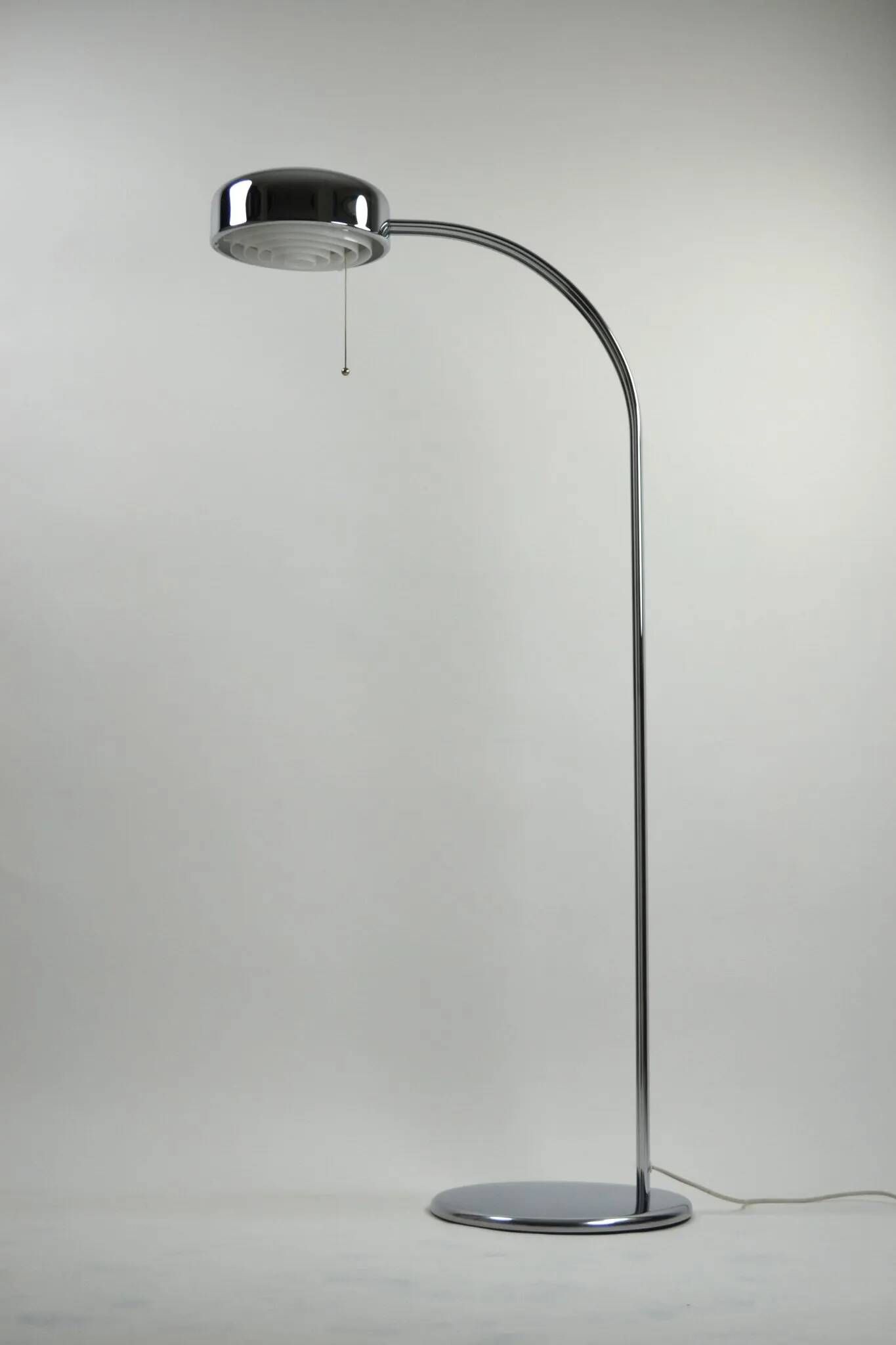 Floor Lamp Model 8010 “Arcade” by Richard Carruthers for Ateljé Lyktan, Sweden, 1970s