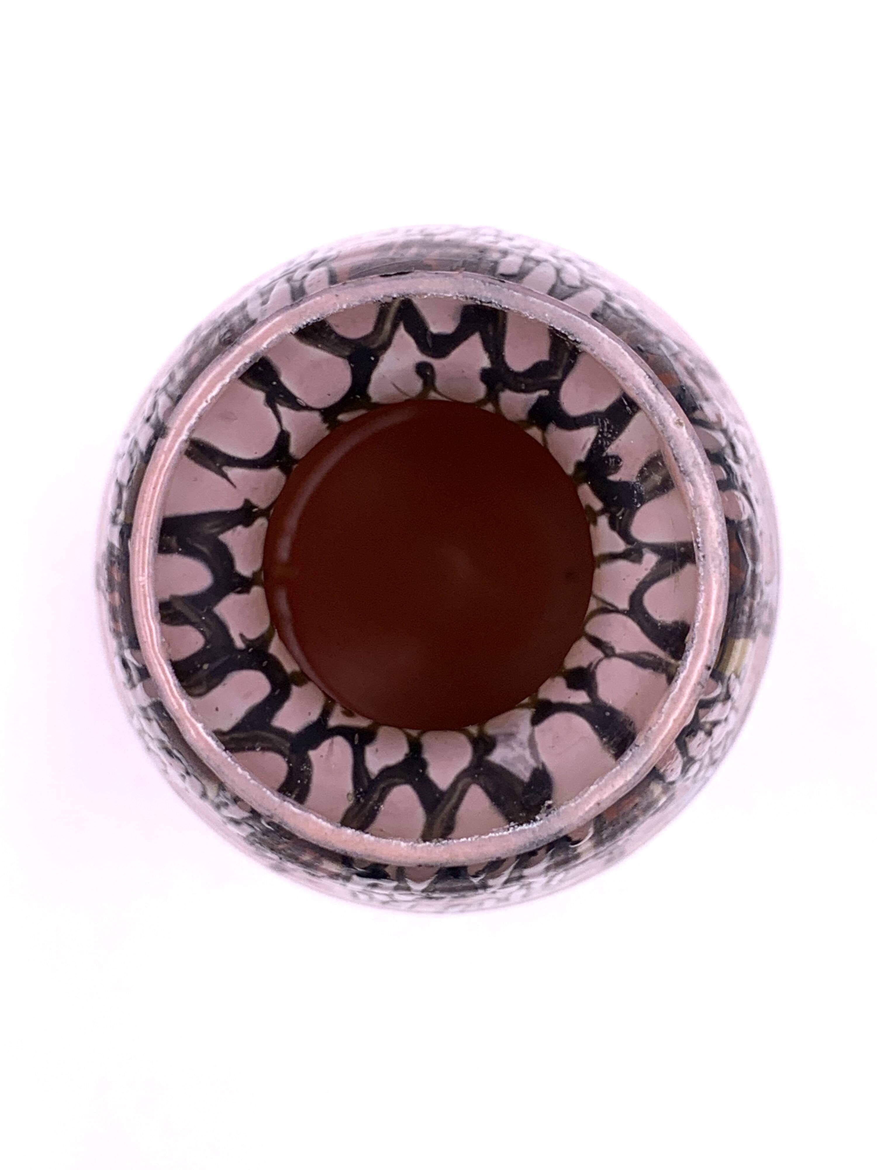 Vase Art Déco en verre peint et émaillé, signé Clio, circa 1920