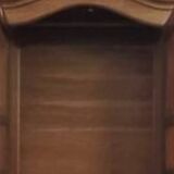 Armoire en bois massif