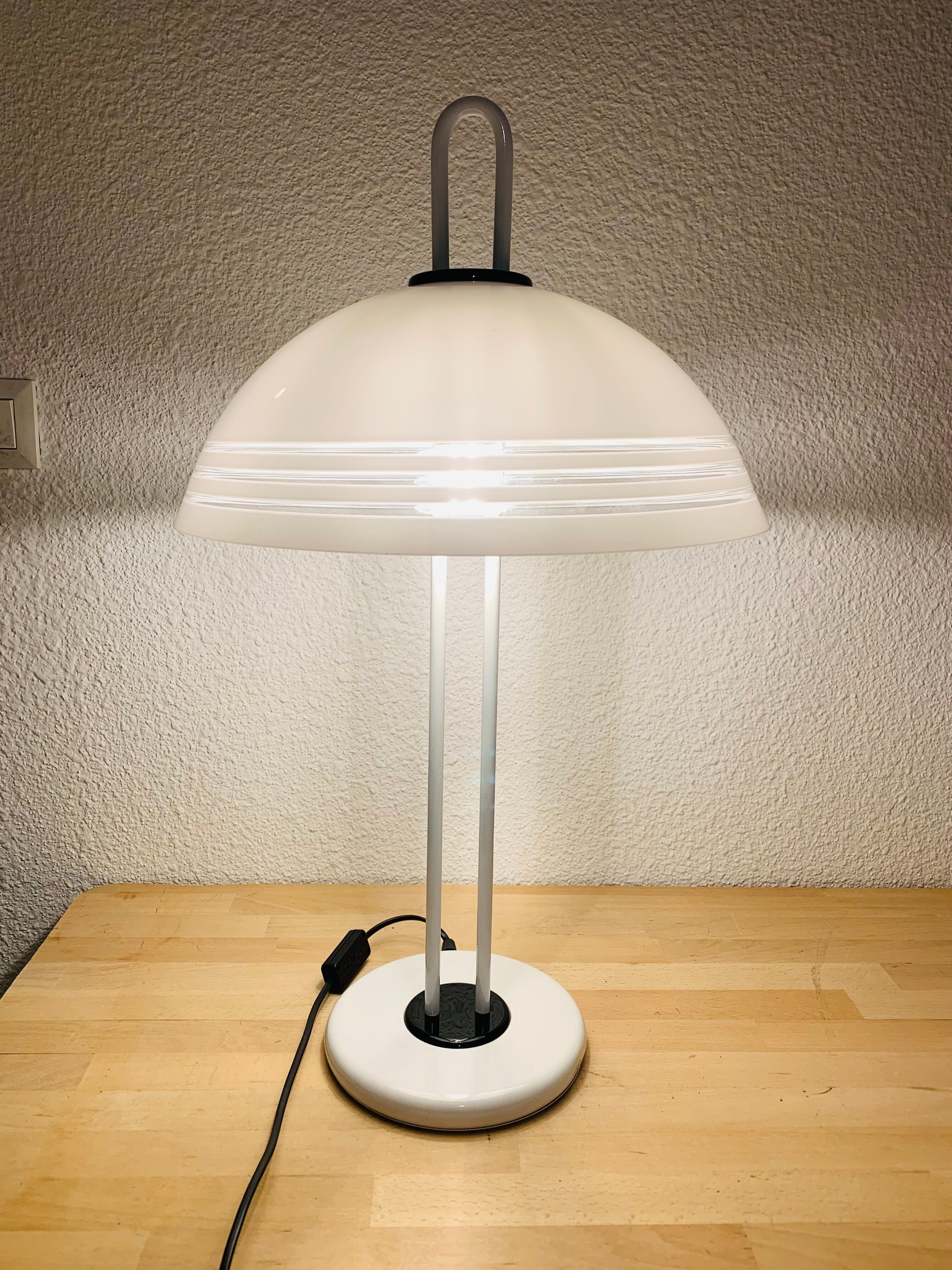 Mushroom lamp Wessel Herford 80s memphis