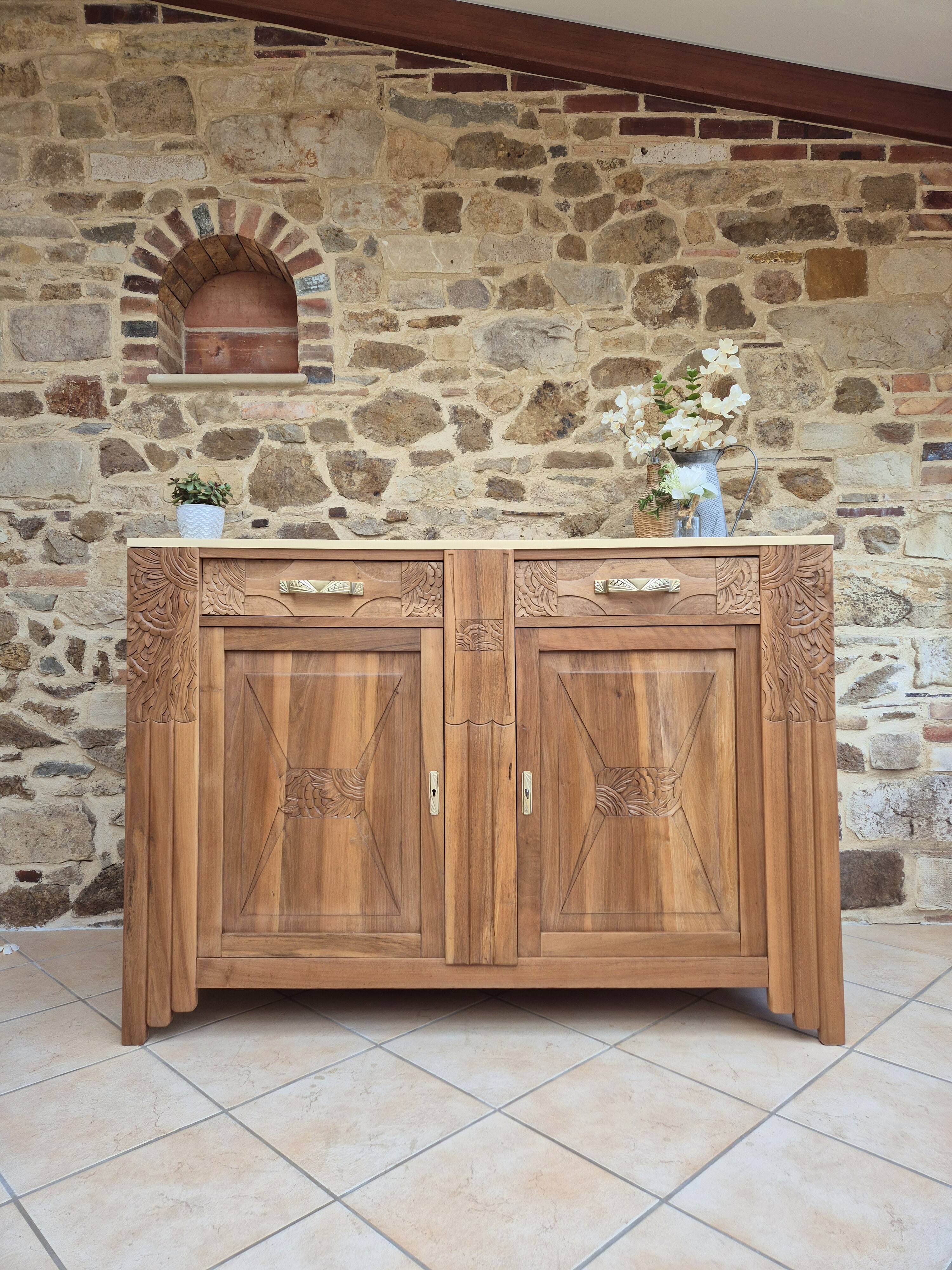 Buffet parisien art déco
