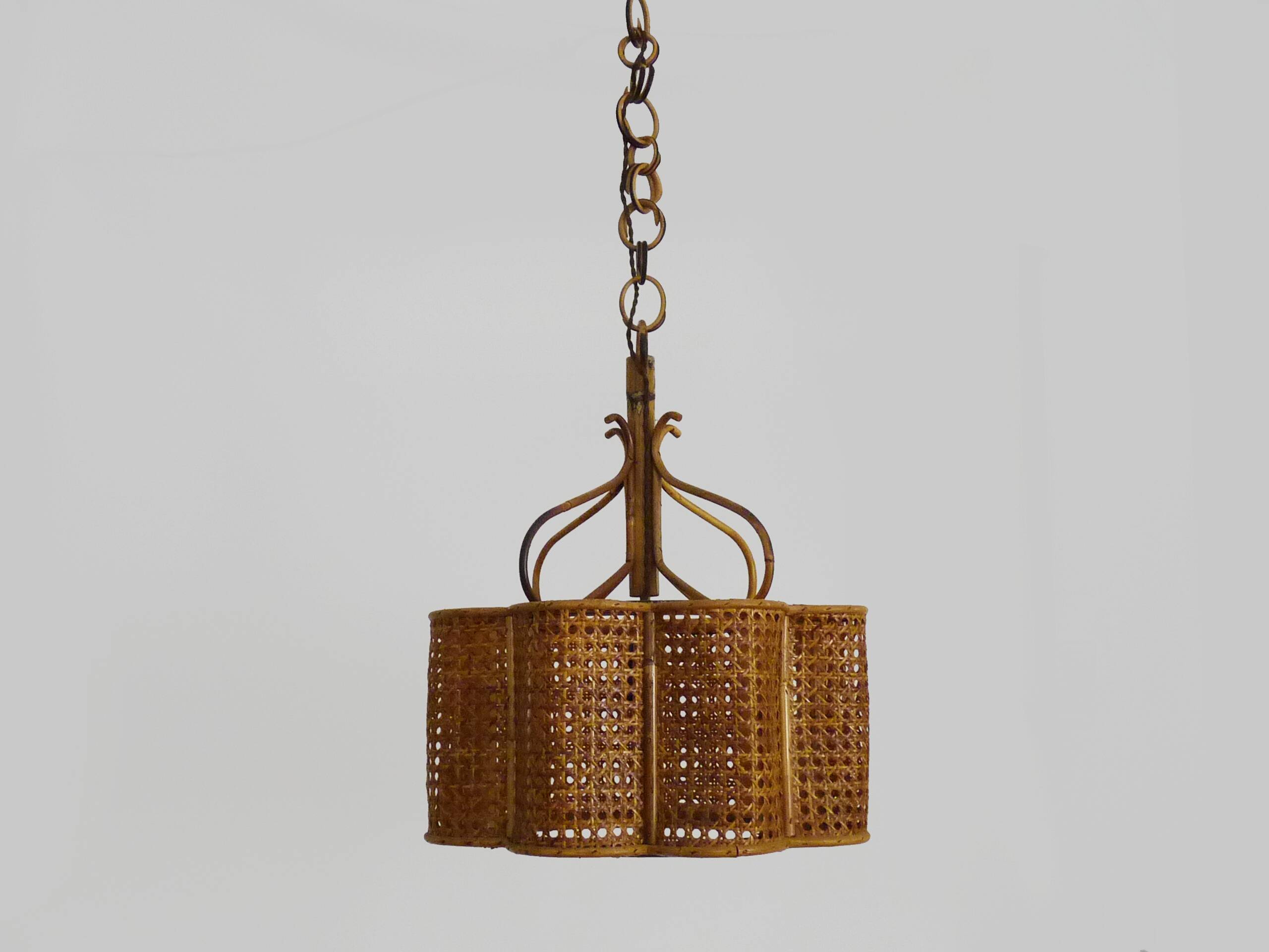 Ancienne suspension en rotin et cannage. Vintage années 60 70