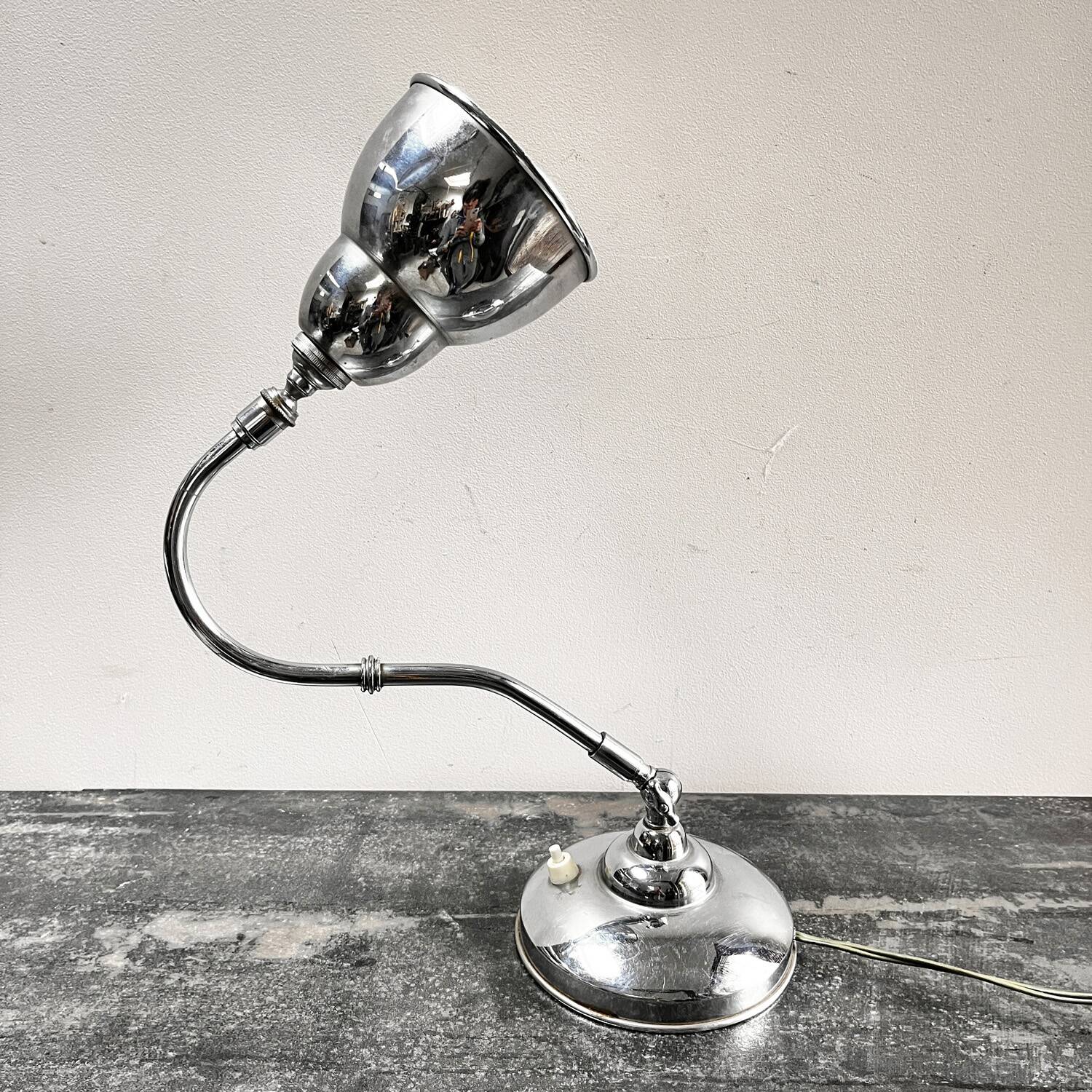 Art Deco adjustable desk lamp
