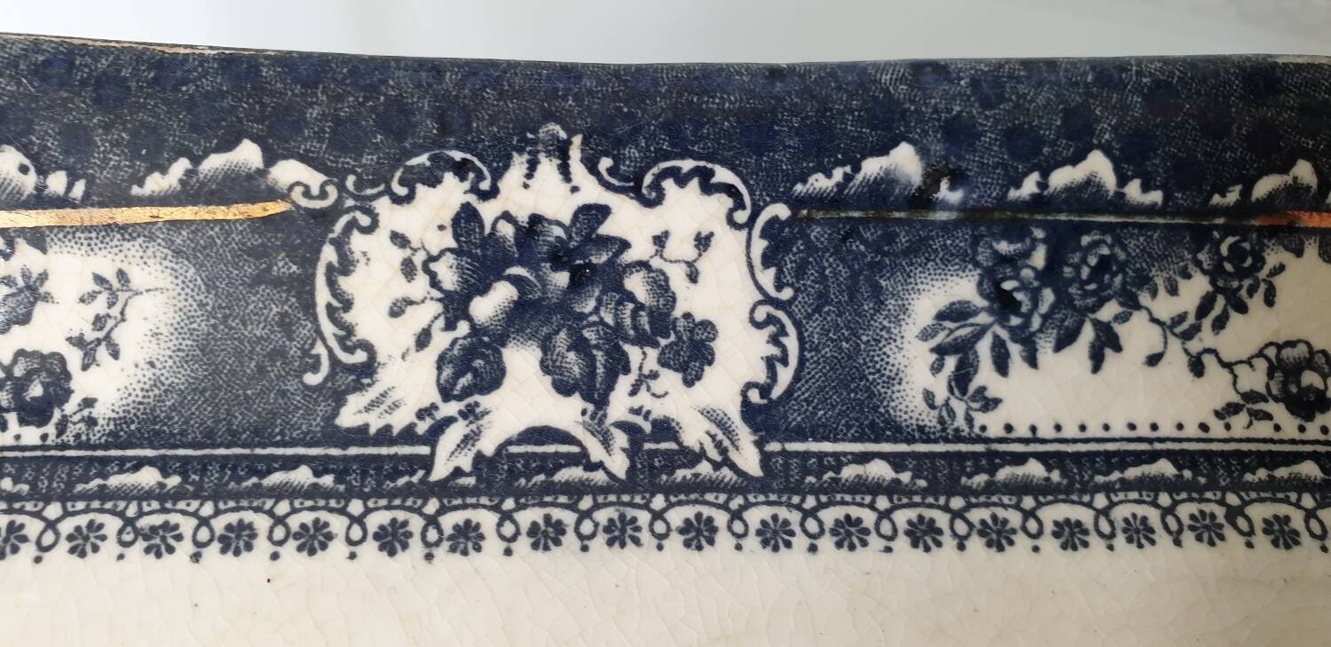Sacavem rectangular dish circa 1900