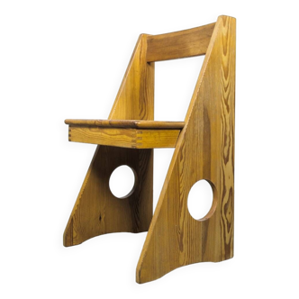 Solid pine sculptural chair by Gilbert Marklund for Furusnickarn