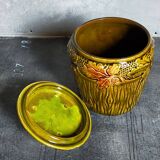 Sugar bowl in barbotine with oak branches