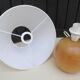 Lampe de table pied boule en bois
