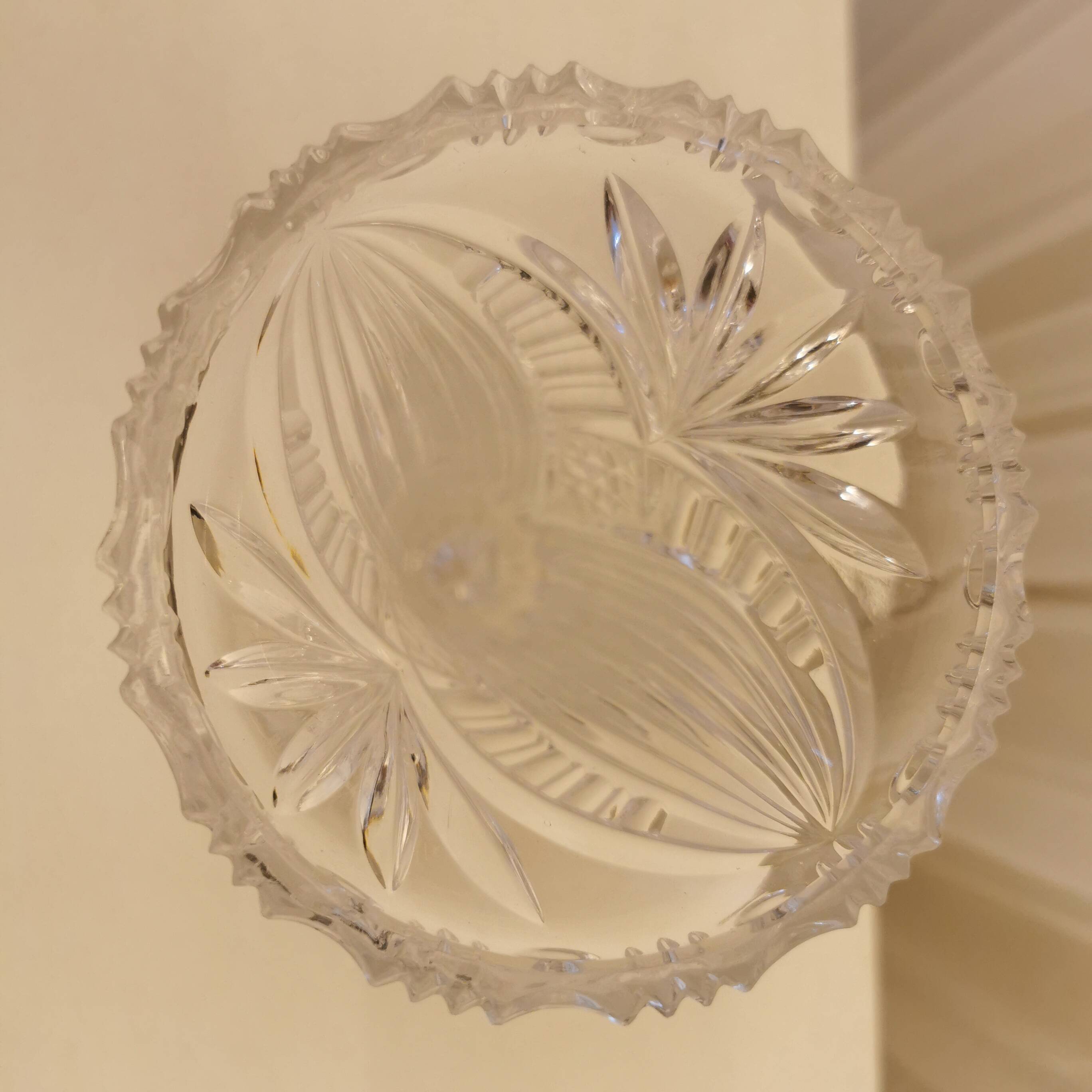 Chiseled crystal vase