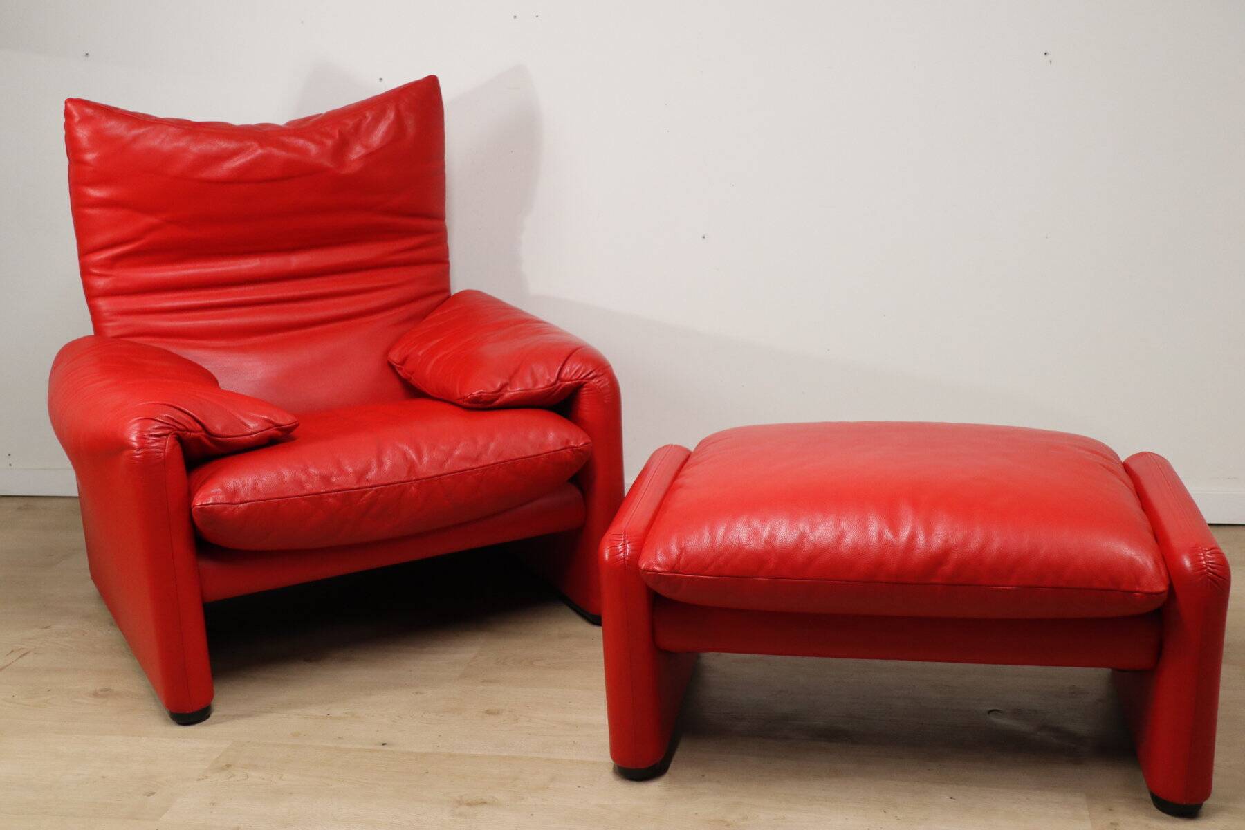 Maralunga armchair and ottoman by Vico Magistretti for Cassina