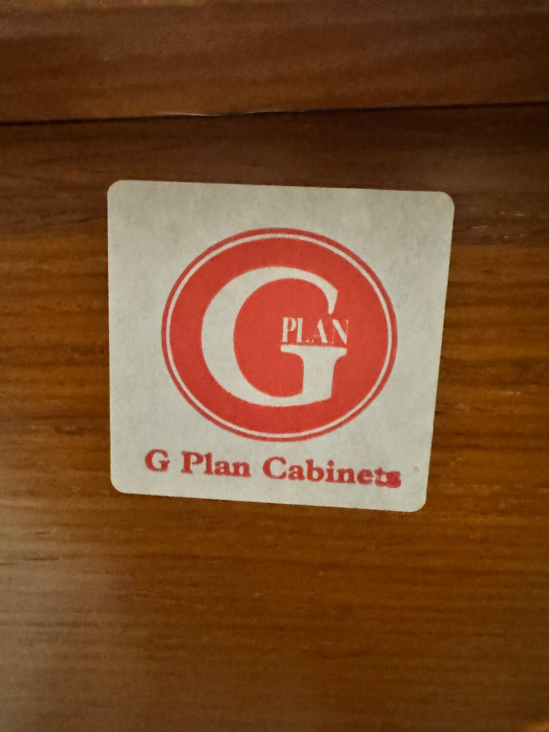 G-PLAN table/bedside table