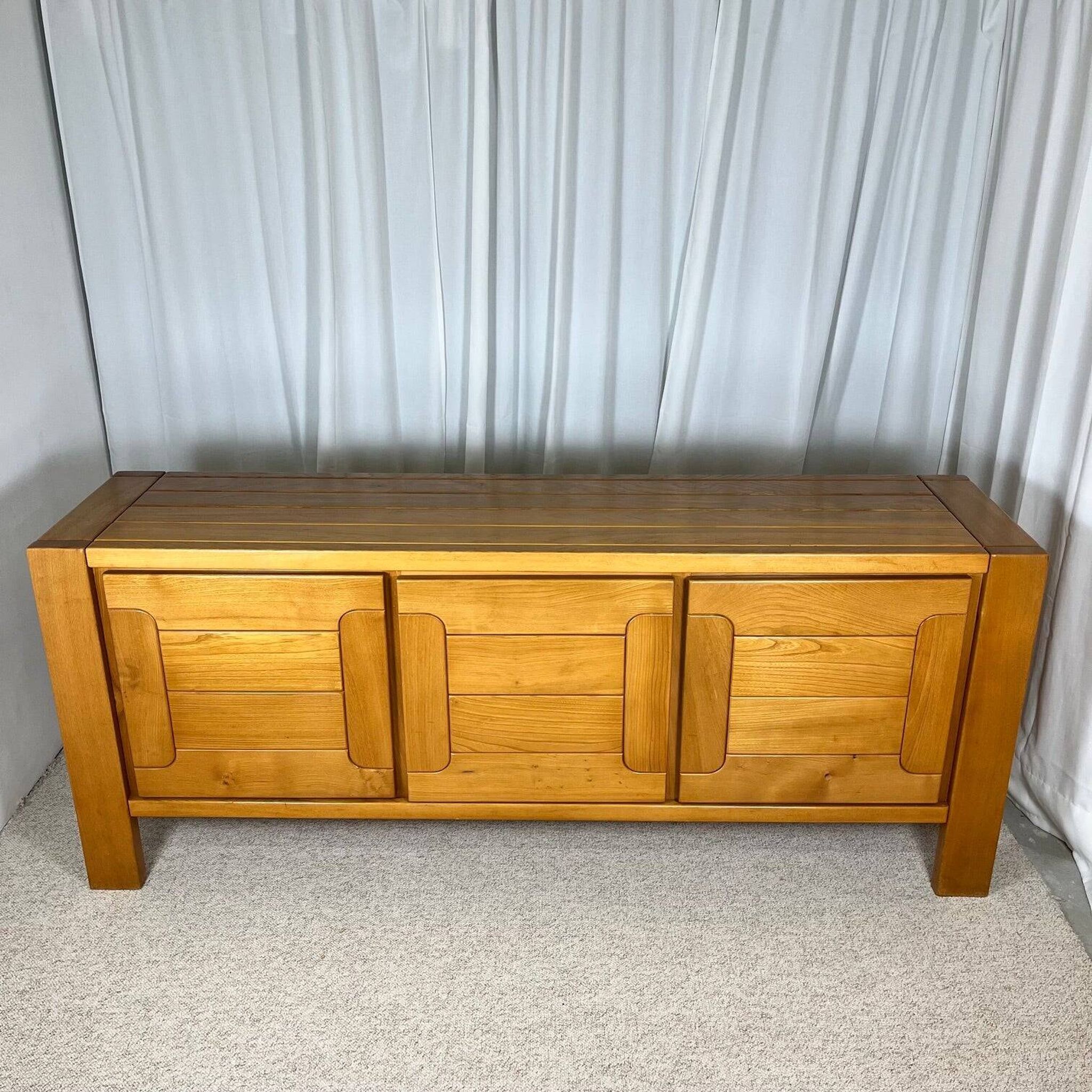 Large French sideboard in solid elm, 1970, attributed to Atelier Chauvin.