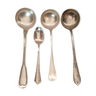 3 ladles and 1 stew spoon