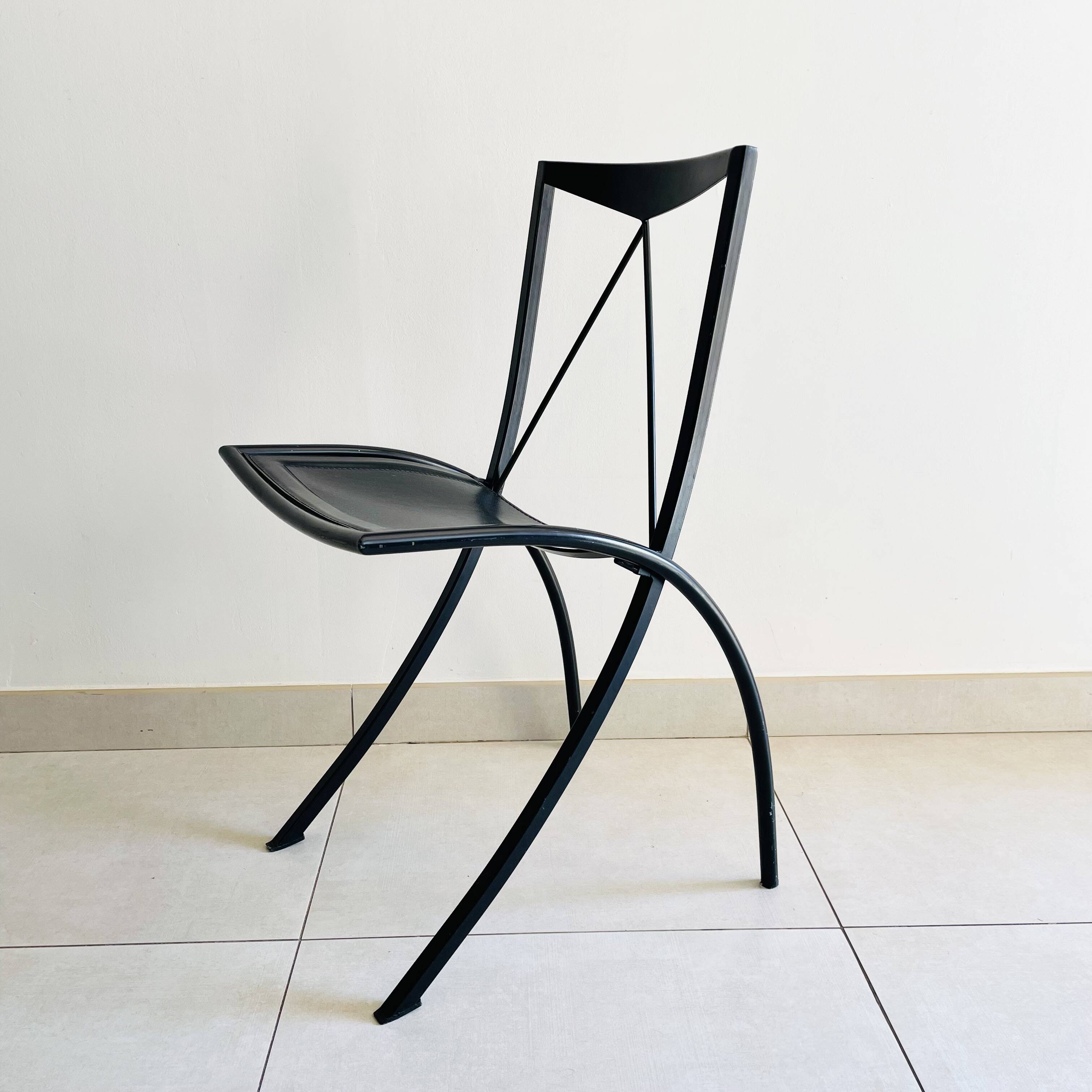 Pair of Bella folding chairs by Cattelan Italia - Elegant and compact black