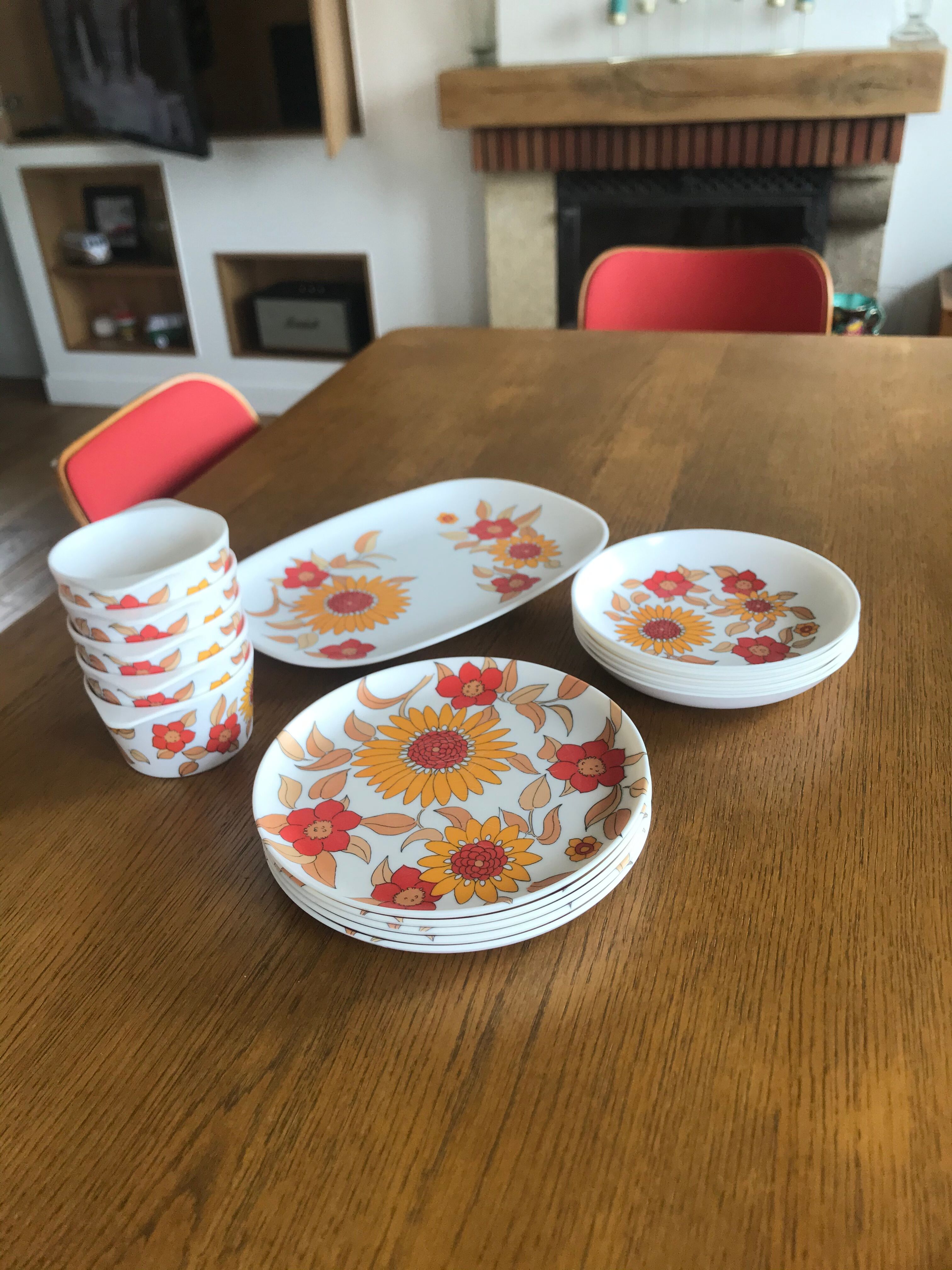 Vintage tableware service