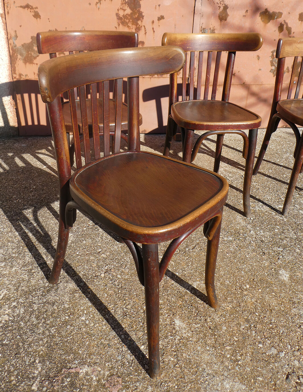 Set of 4 bistro chairs in curved wood Thonet