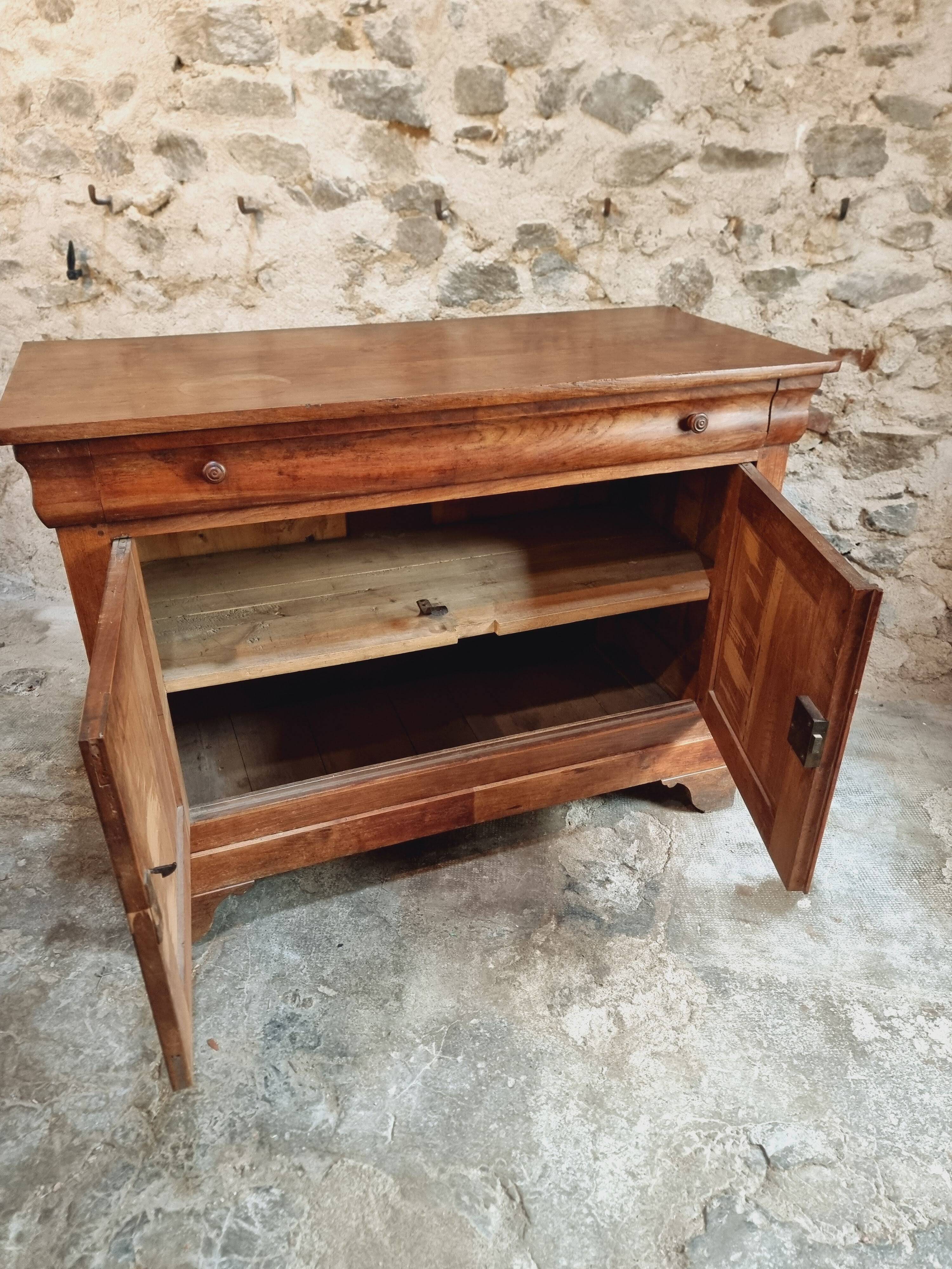 Antique French cherrywood sideboard – Early 19th century