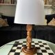 Lampe française en bois tournée moderniste