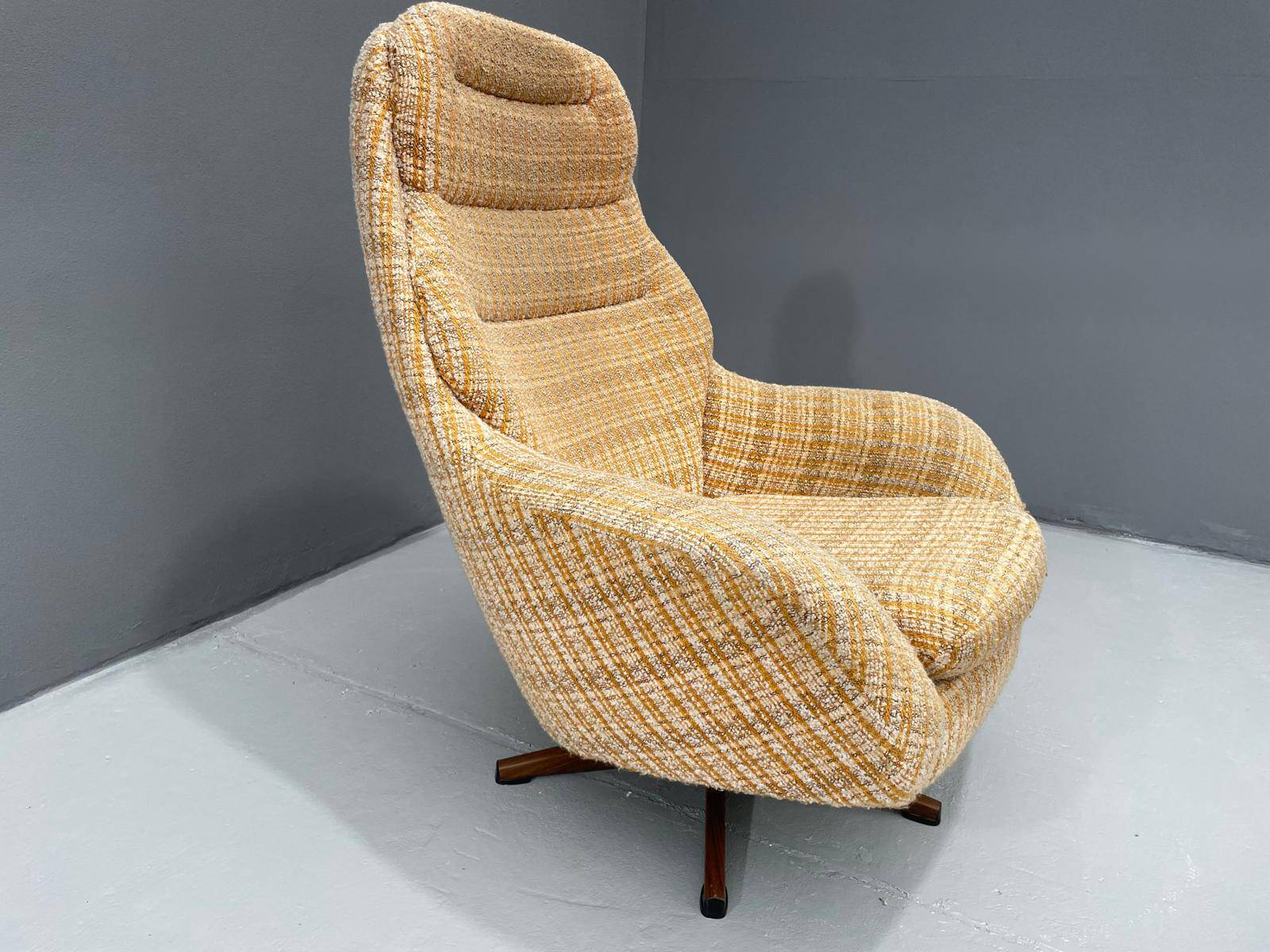 Swivel Armchair for Jitona Soběslav, 1970s, Czechoslovakia