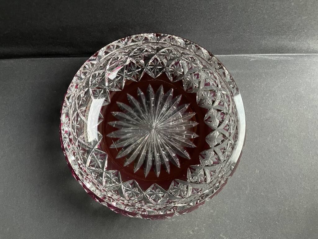 Salad bowl or bowl – Cut crystal overlay - Saint Louis