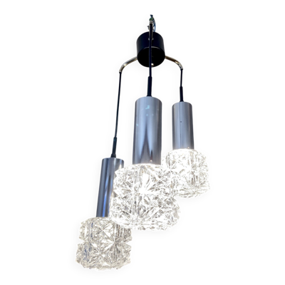Suspension cascade vintage 3 feux, verre moulé facetté & chrome, 1960-70