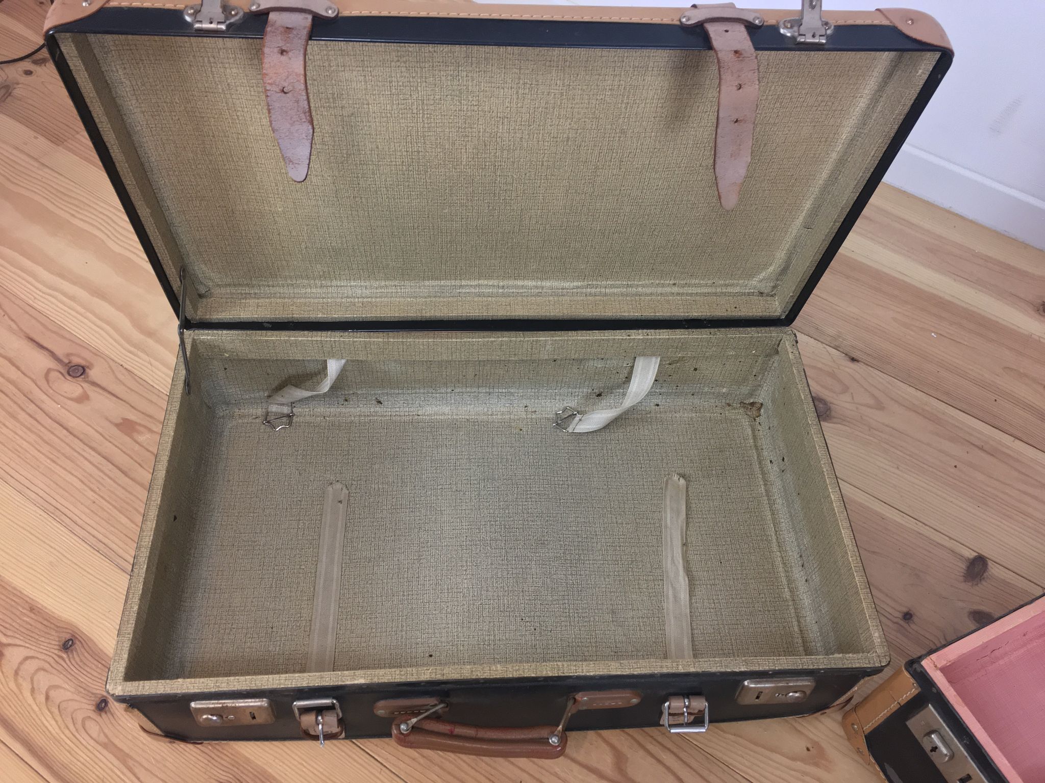 Lot de deux valises, années 50