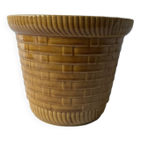 Cache pot slip basket
