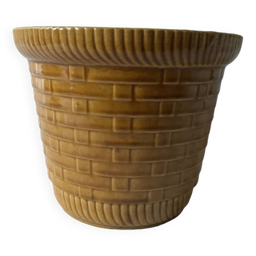 Cache pot slip basket