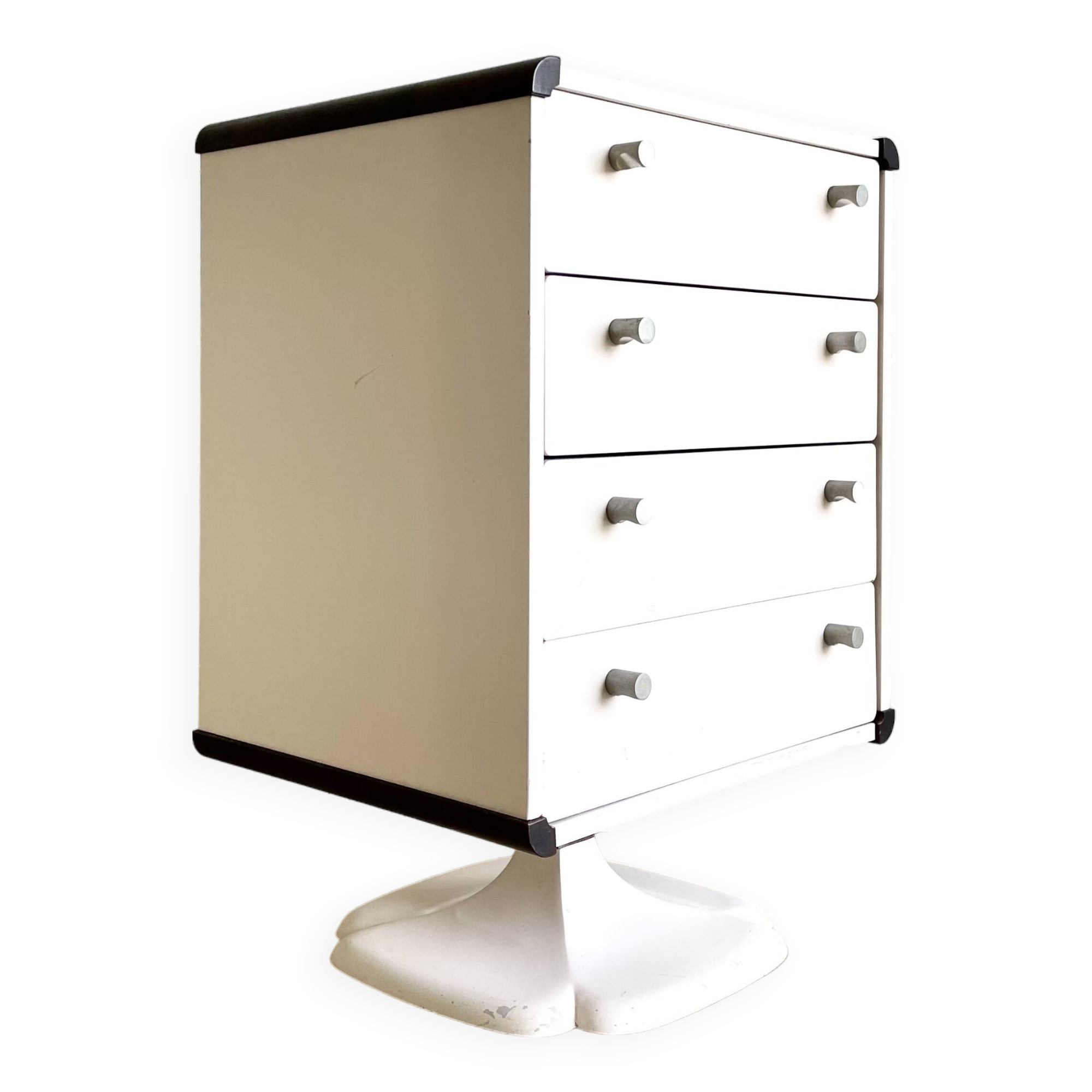 Chest of drawers, Gautier