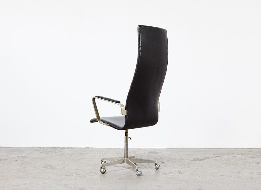 Arne Jacobsen Early Oxford Leather Desk Chair for Fritz Hansen 1965