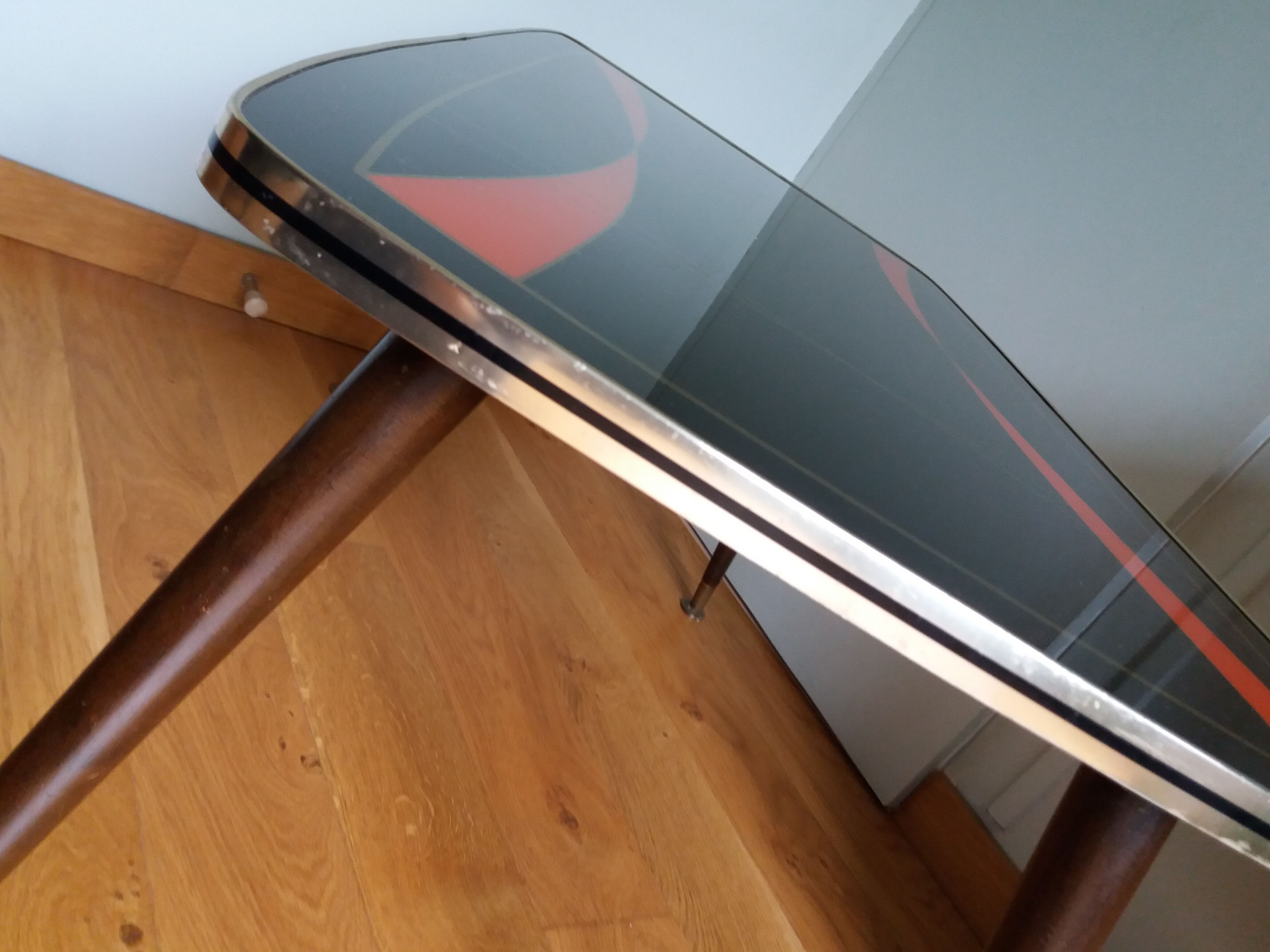 Coffee table formica tapered compass legs