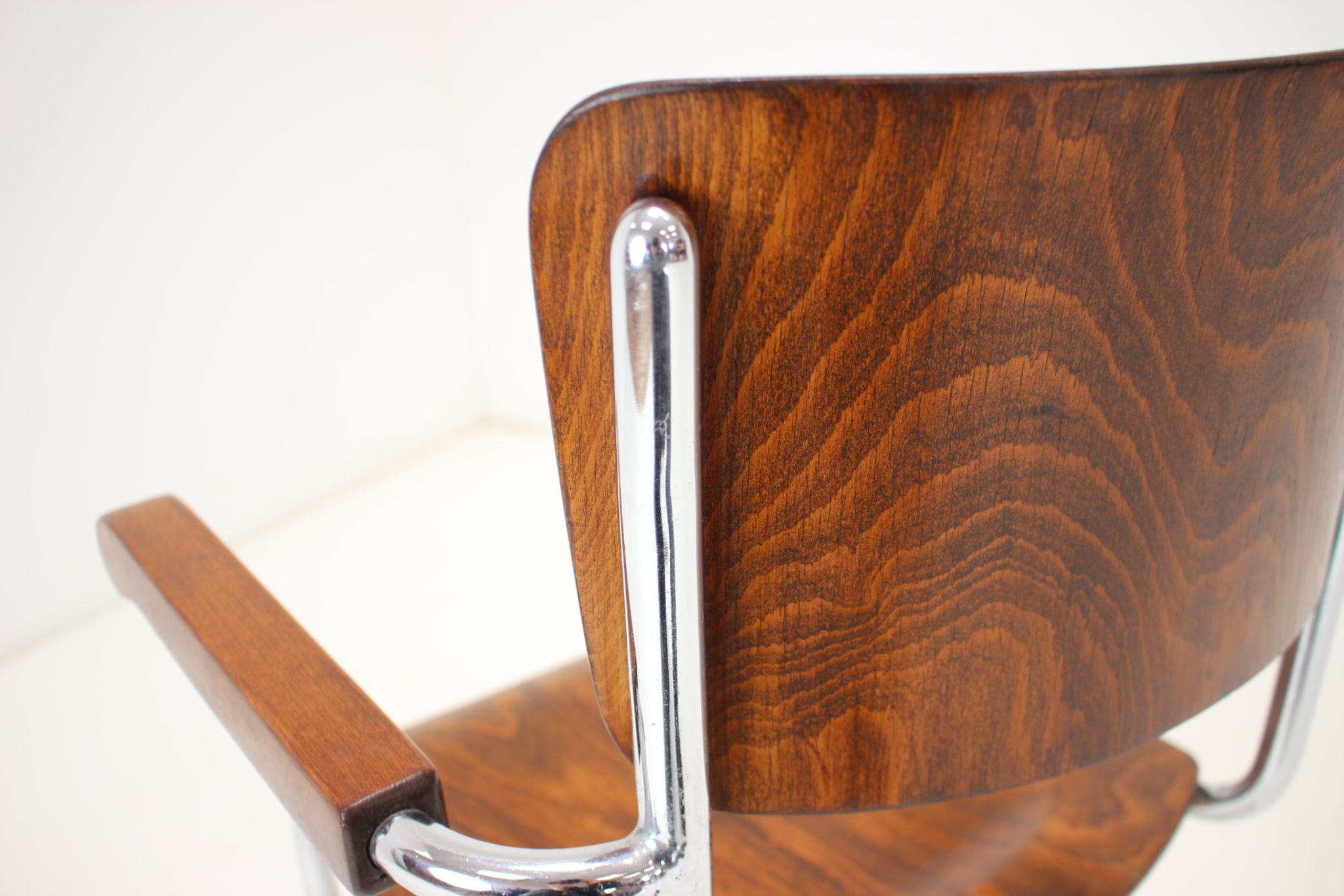 Chaise Bauhaus chrome restaurée par Rudolf Vichr Prag années 1930