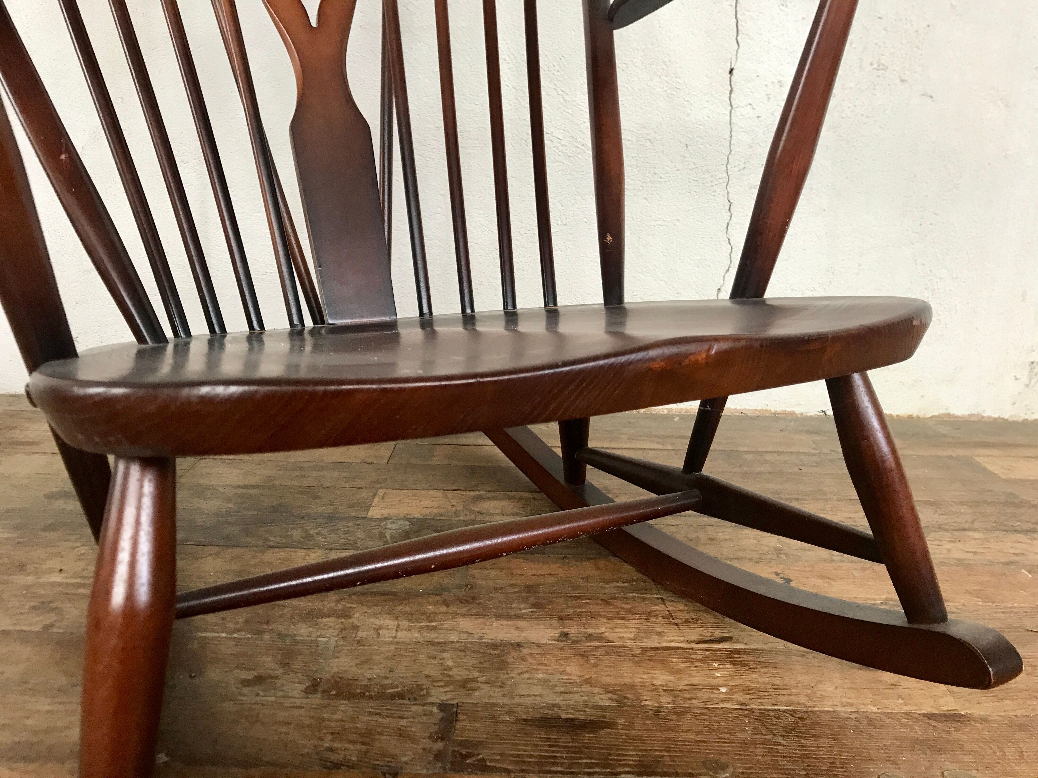 Rocking-chair de Lucian Ercolani pour Ercol