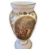 Vase in painted and gilded opaline animated scene