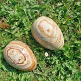 Retro marbled egg bookends 💐