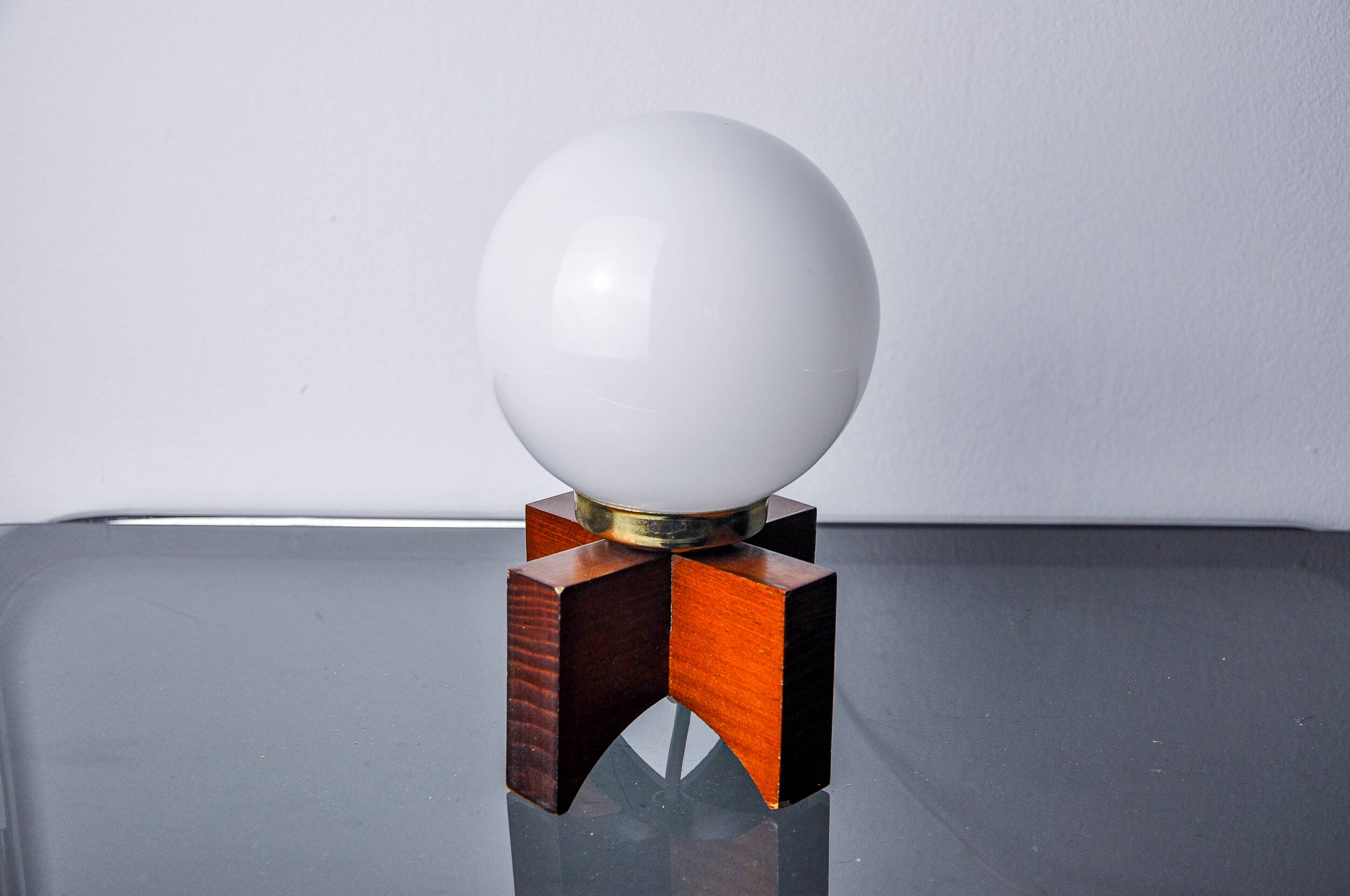 Pine table lamp and opaline globe, popular art, Spain, 1970