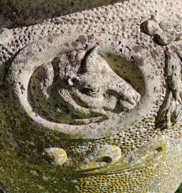 Paire De caches pots Médicis en pierre reconstituée