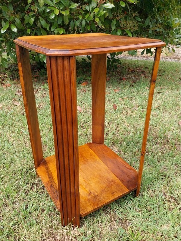 Beautiful antique pedestal table / side table / bedside table