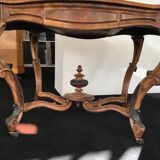 Violin table