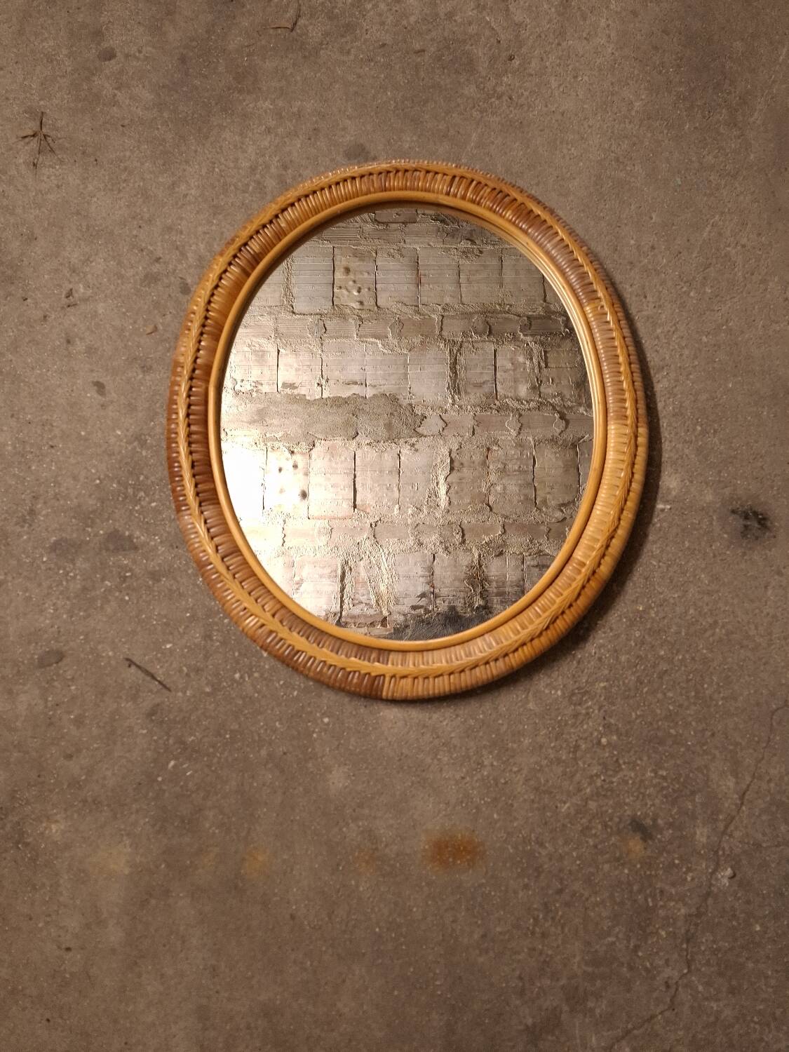 Miroir en rotin vintage