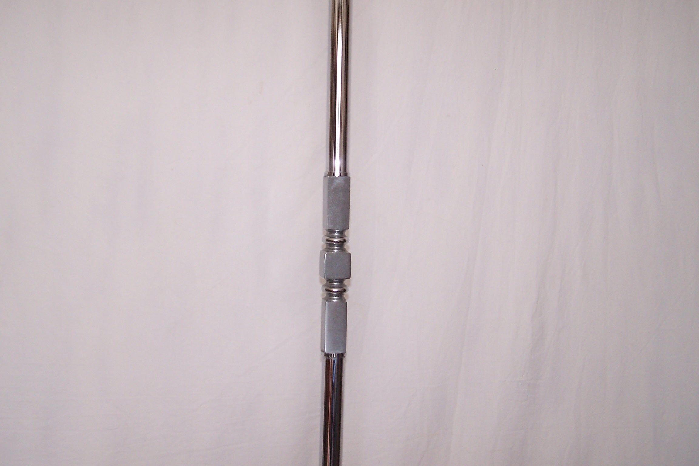 Tripod floor lamp 60