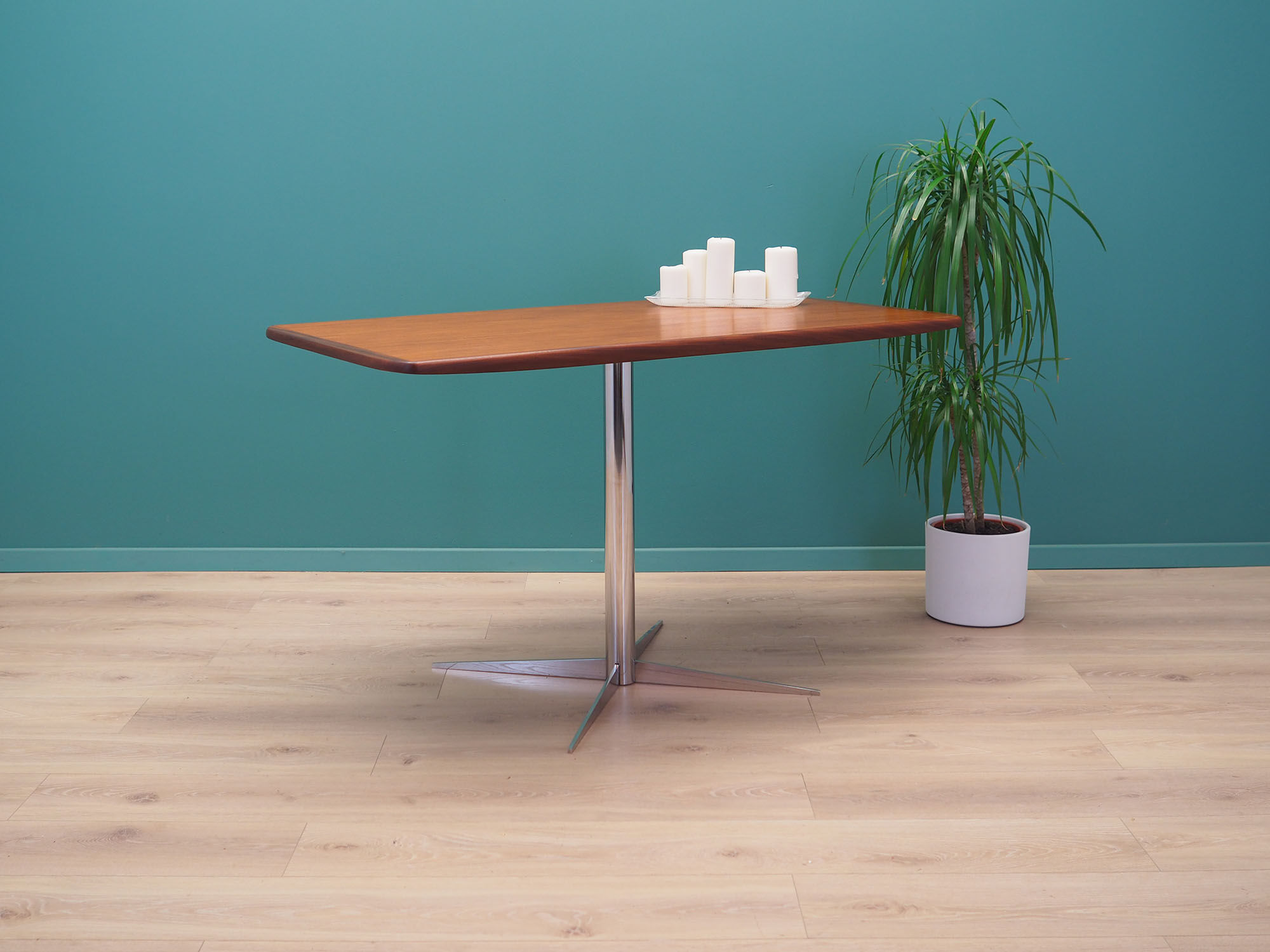 Teak table, danish design, 1970s, production: denmark