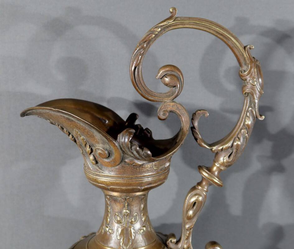 Pair of bronze ewers, art nouveau – 1910