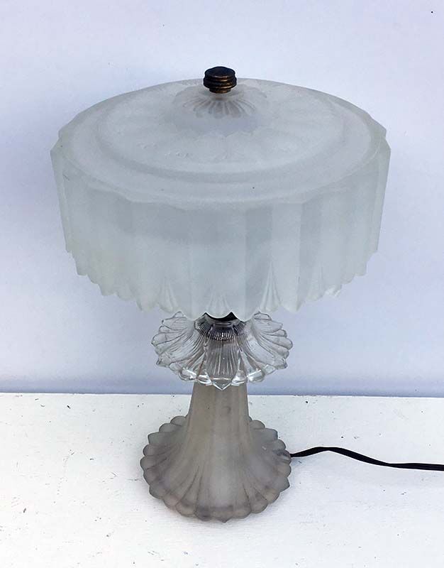 Art deco lamp
