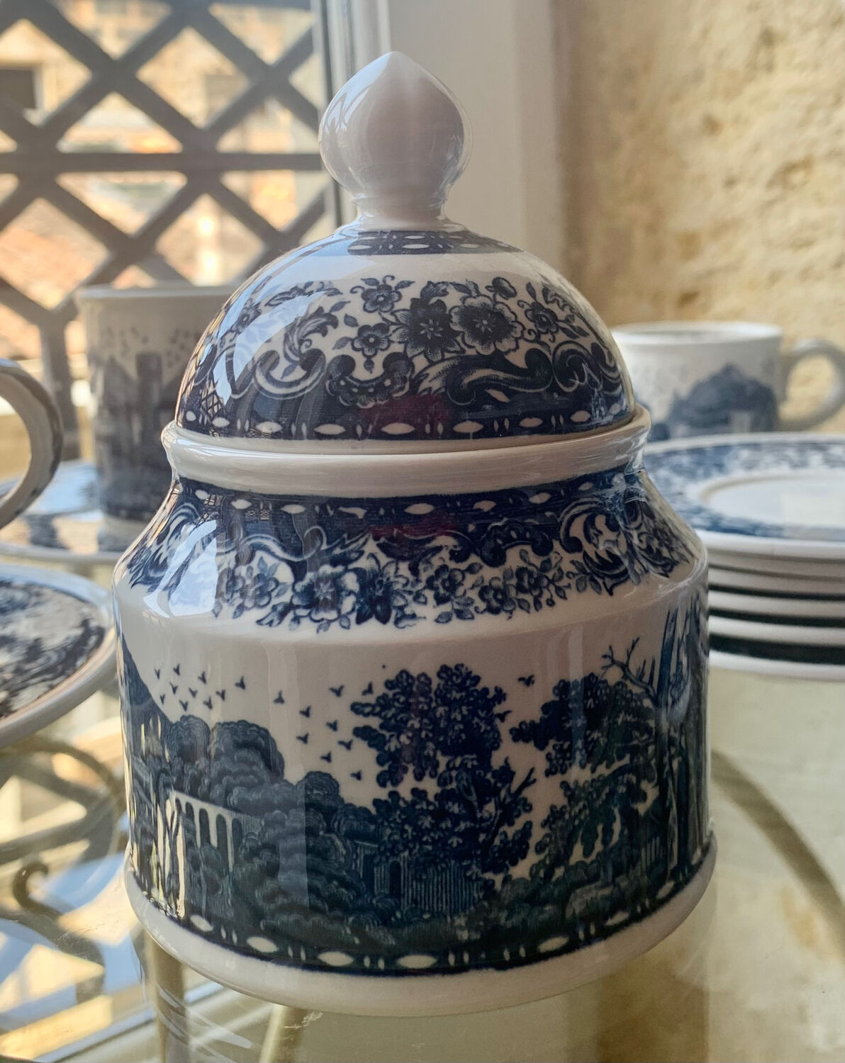 Villeroy & Boch "blue castle" breakfast service